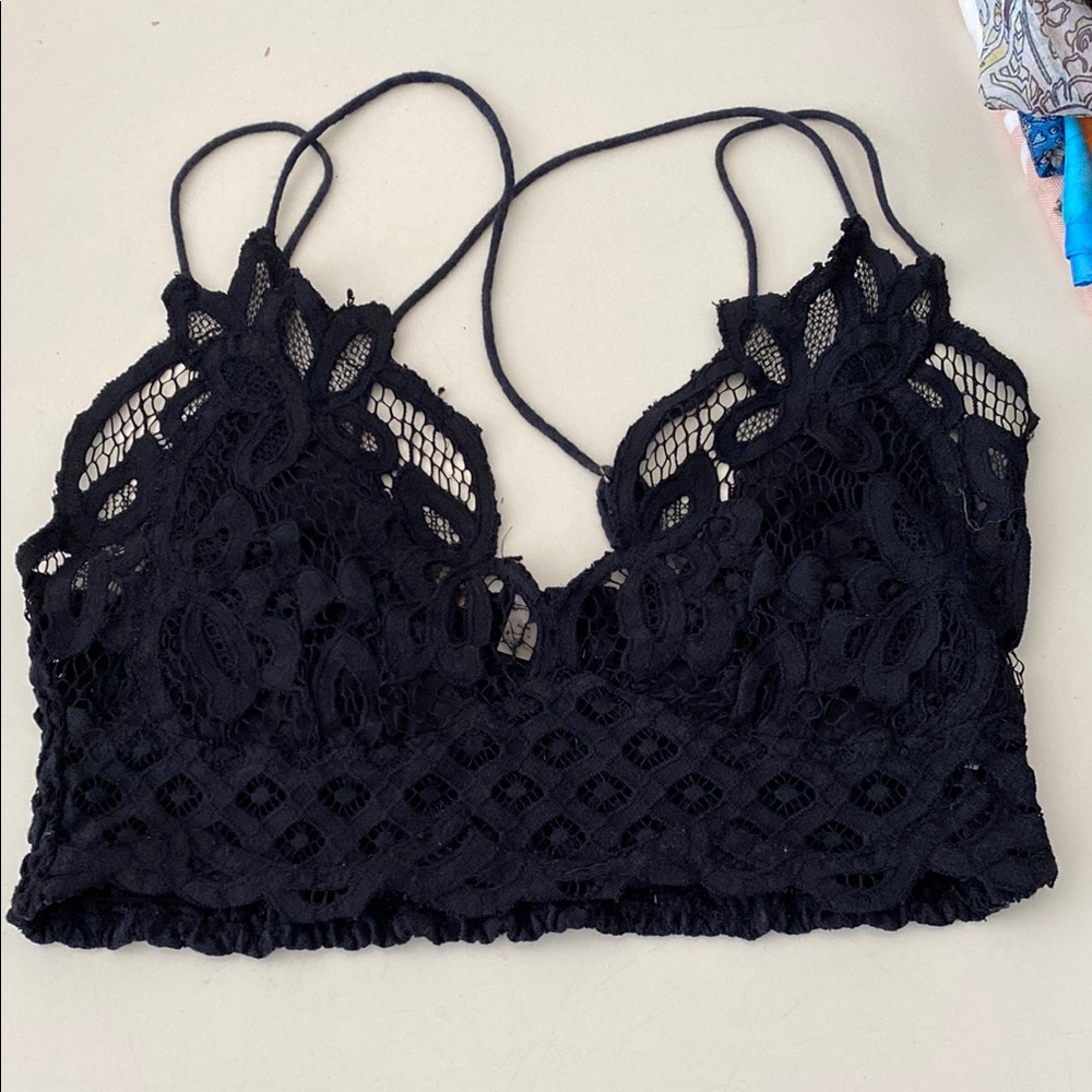Free People Black Lace Crop Top size M
Preowned